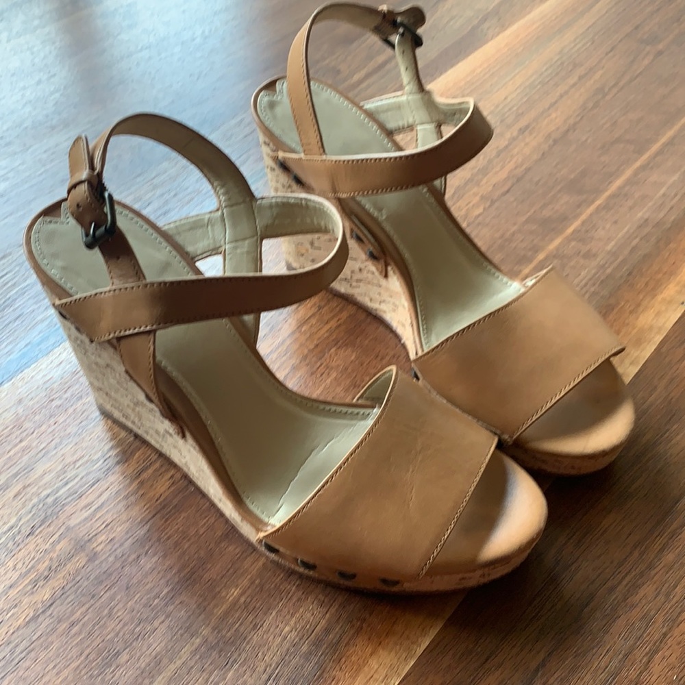 Via Spiga, tan wedges
